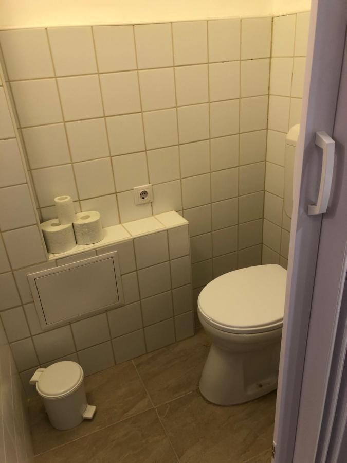 Apartman Becsi Utca Ödenburg Exterior foto