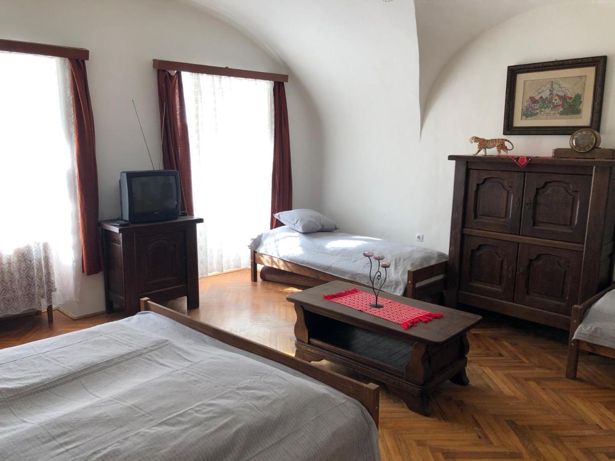 Apartman Becsi Utca Ödenburg Exterior foto